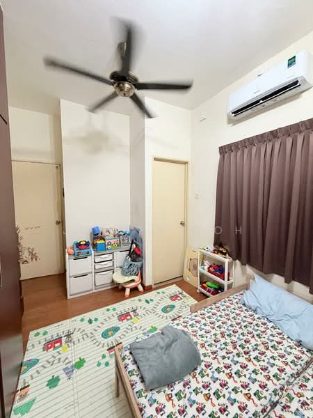 Apartment for Sale at Larkin Residence (Phase Three) - Jensen Goh - Bedroom - PropertyGuru.com.my