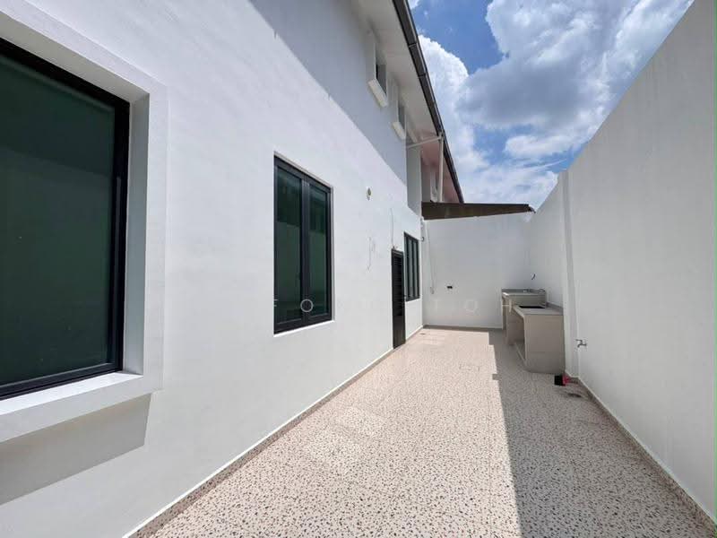 Semi-Detached House for Sale in Kempas Utama (Tebrau) - Ee Fong Toh - Exterior - PropertyGuru.com.my