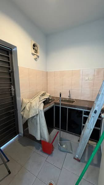 2-storey Terraced House for Sale in Bukit Indah 2 (Iskandar Puteri (Nusajaya)) - Miyuki Lee - Kitchen - PropertyGuru.com.my