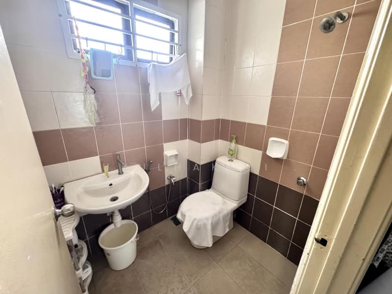 Rumah Teres 2-Tingkat untuk Dijual di Taman Puncak Saujana (Kajang) - NUZULHAKIMI . - Bathroom - PropertyGuru.com.my