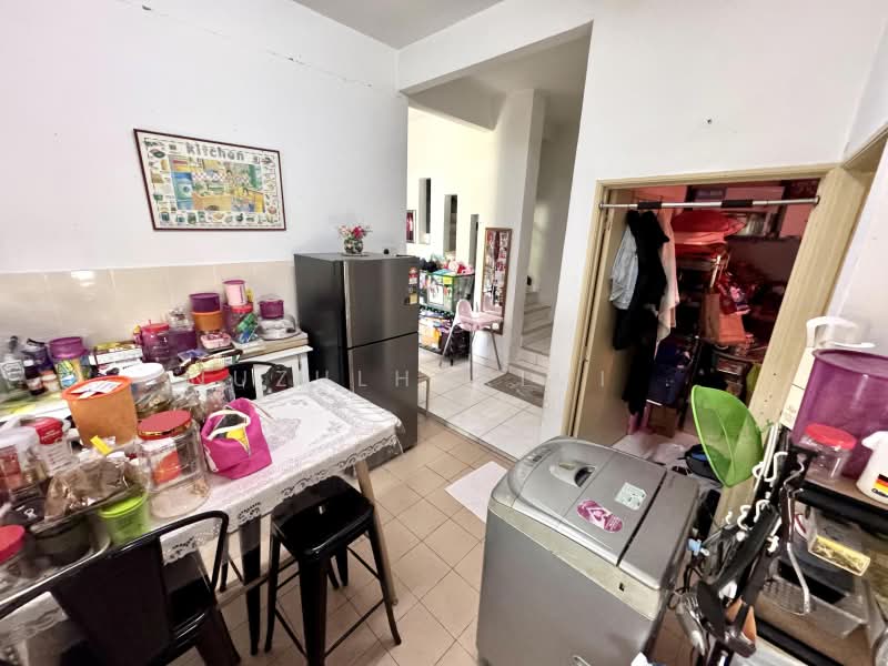Rumah Teres 2-Tingkat untuk Dijual di Taman Puncak Saujana (Kajang) - NUZULHAKIMI . - Kitchen - PropertyGuru.com.my