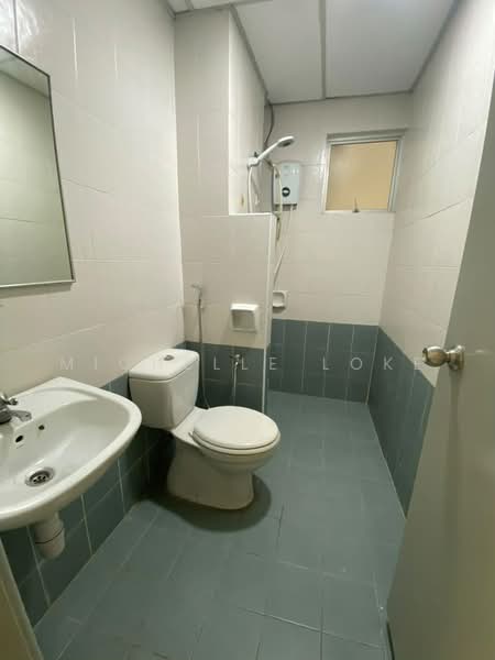 Kondominium untuk Disewa di Fortune Park (Suria Perdana) - Michelle Loke - Bathroom - PropertyGuru.com.my