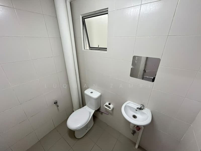 Apartment for Sale at De Cendana - Luqman Zamri - Bathroom - PropertyGuru.com.my