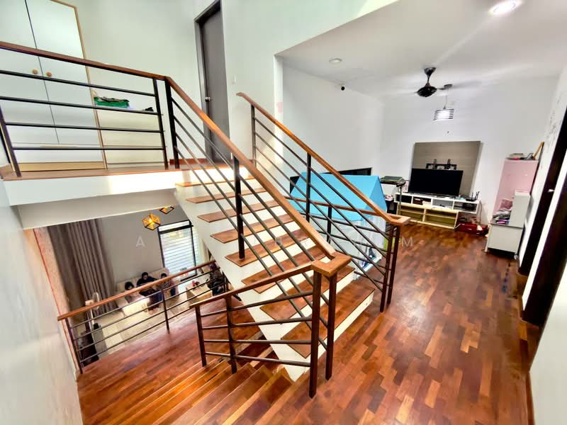 Rumah Teres 2.5-Tingkat untuk Dijual di Taman TTDI Grove (Kajang) - Azli Ibrahim - Living Room - PropertyGuru.com.my