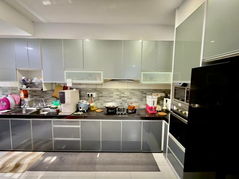 Rumah Teres 2.5-Tingkat untuk Dijual di Taman TTDI Grove (Kajang) - Azli Ibrahim - Kitchen - PropertyGuru.com.my