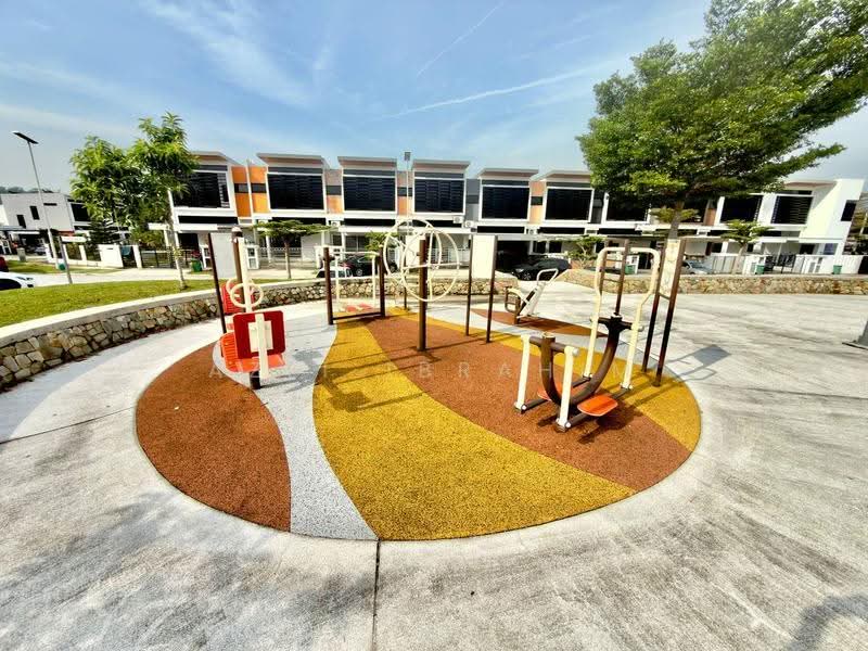 Rumah Teres 2.5-Tingkat untuk Dijual di Taman TTDI Grove (Kajang) - Azli Ibrahim - Exterior - PropertyGuru.com.my