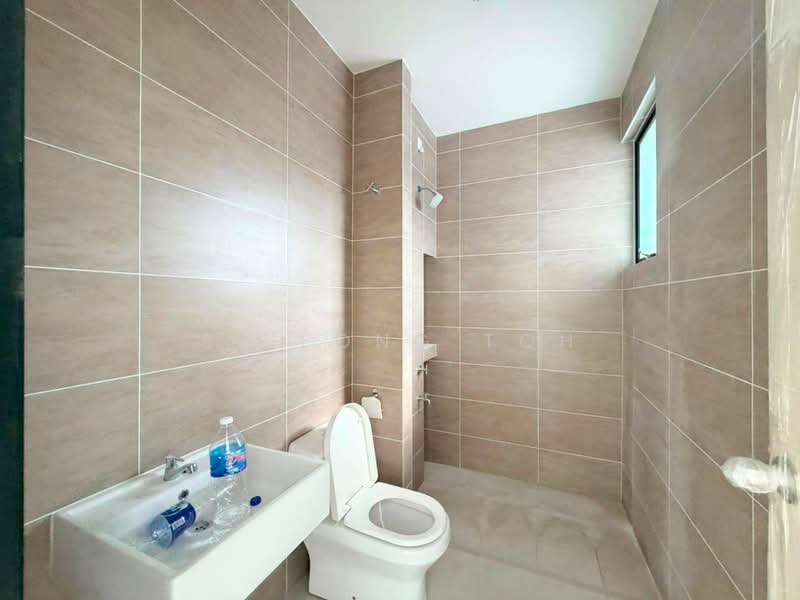 Rumah Teres 2-Tingkat untuk Dijual di Mutiara Rini (Skudai) - Ee Fong Toh - Bathroom - PropertyGuru.com.my