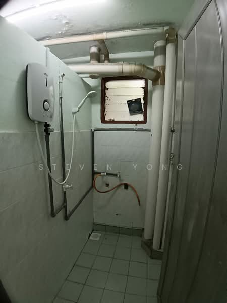 Flat for Rent at Taman Sri Sentosa - Steven Yong - Bathroom - PropertyGuru.com.my