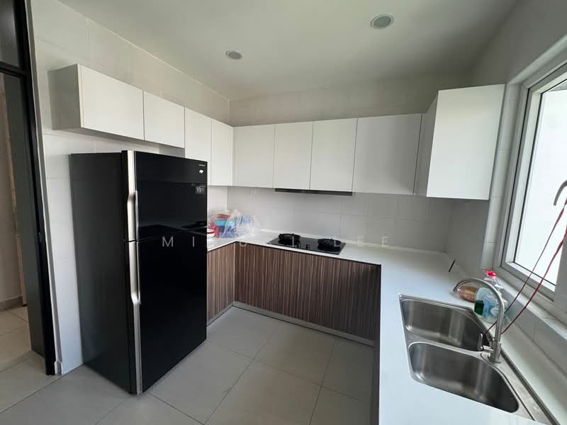 Service Residence for Sale at Seasons Amara Larkin - Miyuki Lee - Kitchen - PropertyGuru.com.my