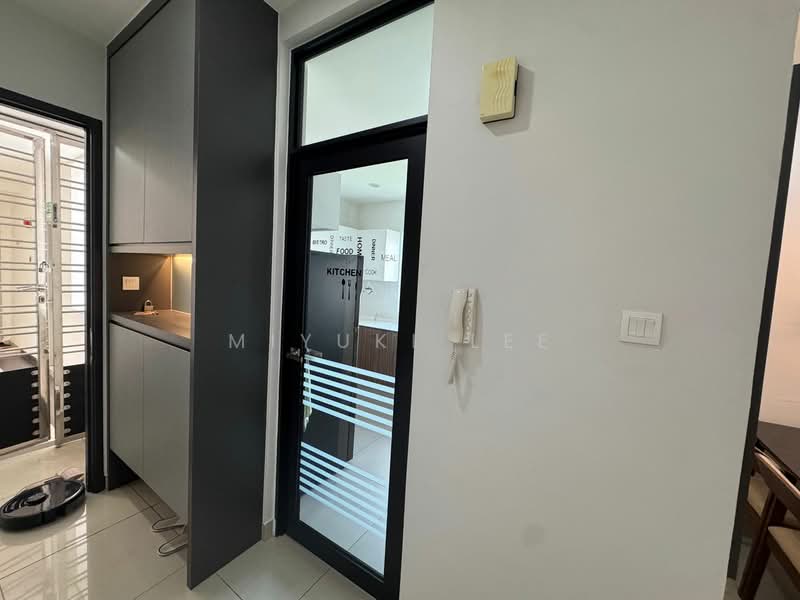 Service Residence for Sale at Seasons Amara Larkin - Miyuki Lee - Kitchen - PropertyGuru.com.my