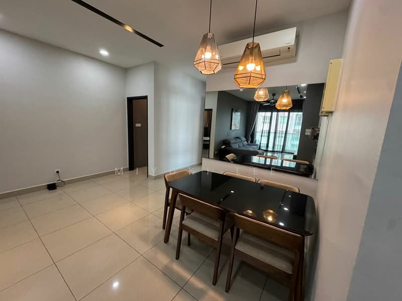 Service Residence for Sale at Seasons Amara Larkin - Miyuki Lee - Dining Room - PropertyGuru.com.my