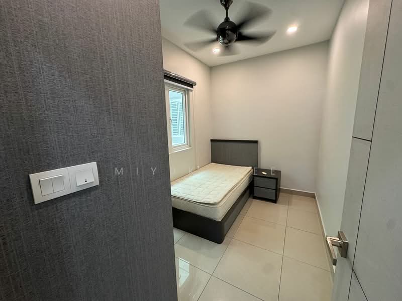 Service Residence for Sale at Seasons Amara Larkin - Miyuki Lee - Bedroom - PropertyGuru.com.my