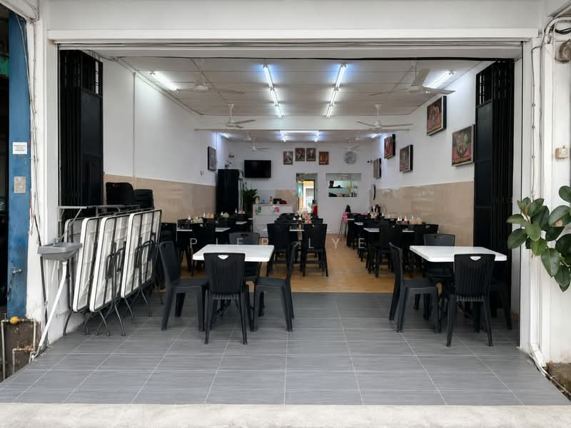 Shop for Rent in Taman Daya (Johor Bahru) - Pier Lye - Exterior - PropertyGuru.com.my