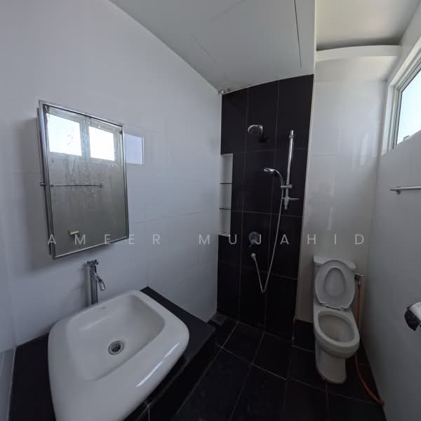 Condominium for Rent at The Clovers - Ameer Mujahid - Bathroom - PropertyGuru.com.my
