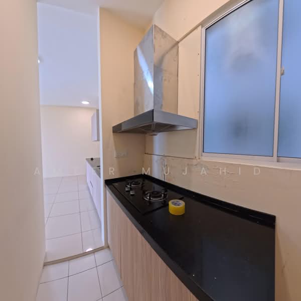 Condominium for Rent at The Clovers - Ameer Mujahid - Kitchen - PropertyGuru.com.my