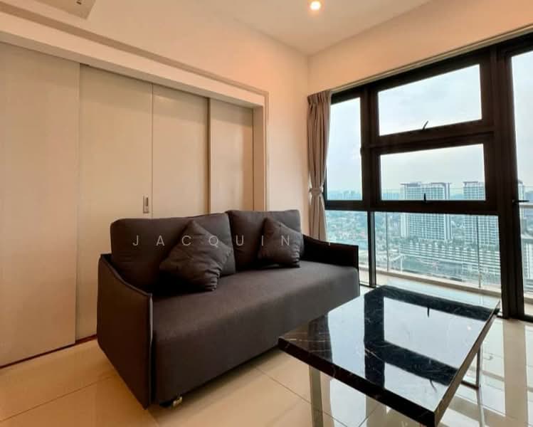 Kediaman Servis untuk Disewa di Pacific Star - Jacquin Tan - Living Room - PropertyGuru.com.my