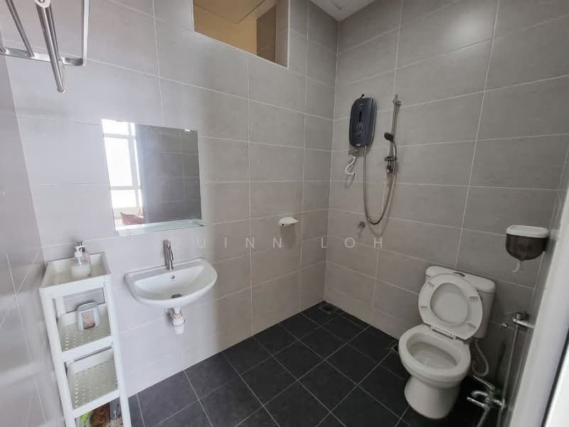 Kediaman Servis untuk Disewa di BM City Suites @ BM City Mall - Quinn Loh - Bathroom - PropertyGuru.com.my