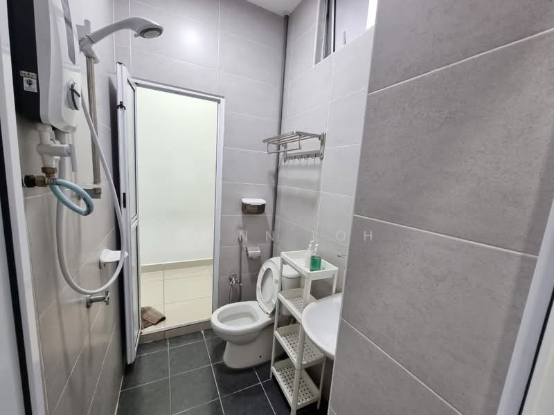 Kediaman Servis untuk Disewa di BM City Suites @ BM City Mall - Quinn Loh - Bathroom - PropertyGuru.com.my
