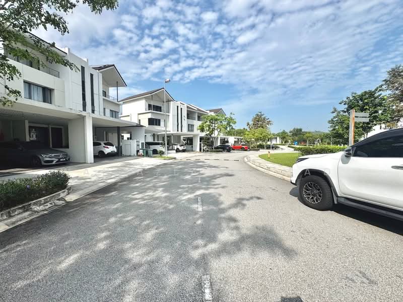 Rumah Teres 3-Tingkat untuk Dijual di Anggun (Rawang) - Wan Azlan Ahmad - PropertyGuru.com.my
