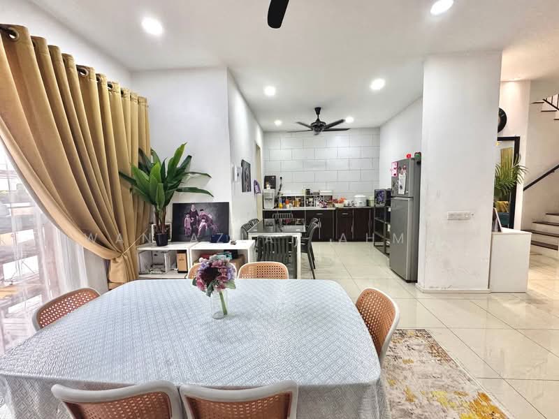 Rumah Teres 3-Tingkat untuk Dijual di Anggun (Rawang) - Wan Azlan Ahmad - PropertyGuru.com.my