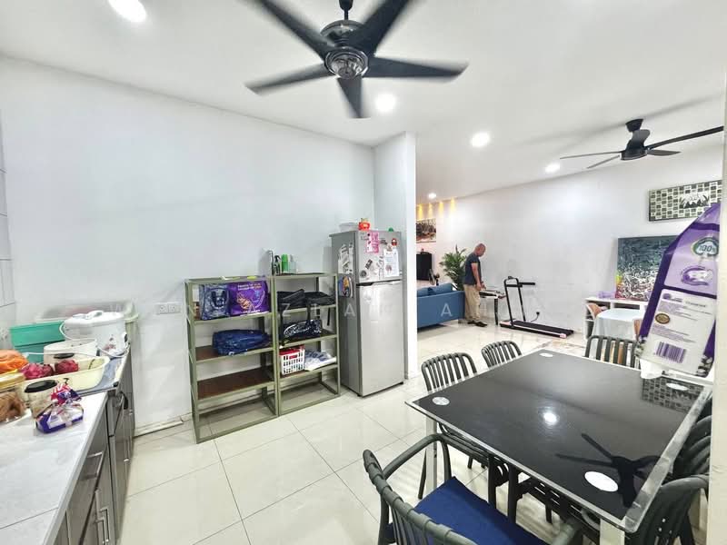 Rumah Teres 3-Tingkat untuk Dijual di Anggun (Rawang) - Wan Azlan Ahmad - PropertyGuru.com.my