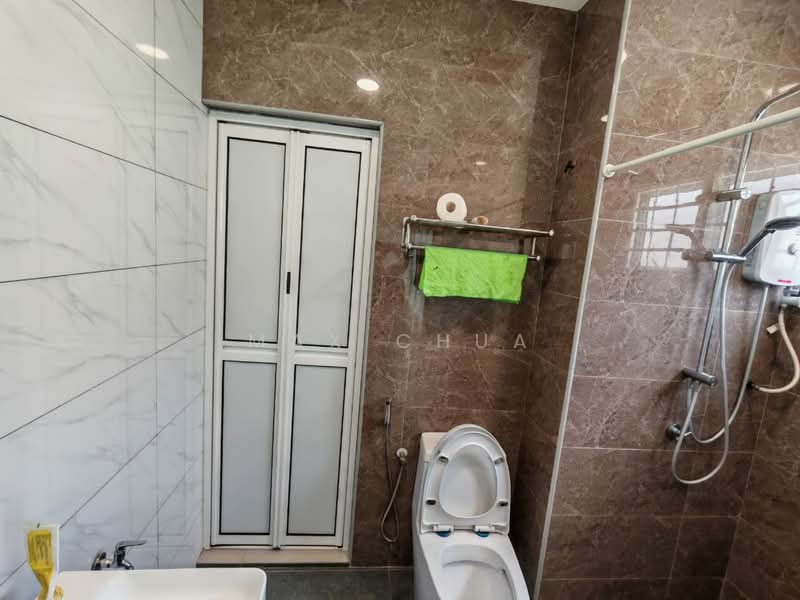 Rumah Teres 2-Tingkat untuk Dijual di Taman Bukit Serdang (Seri Kembangan) - Max Chua - Bathroom - PropertyGuru.com.my