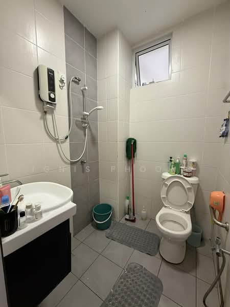 Kondominium untuk Dijual di Spectrum Residence (Alam Permai) - Ignis Phoong - Bathroom - PropertyGuru.com.my