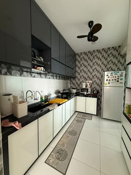 Kondominium untuk Dijual di Spectrum Residence (Alam Permai) - Ignis Phoong - Kitchen - PropertyGuru.com.my