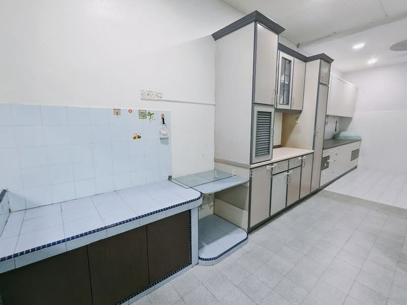 2-storey Terraced House for Sale in Bandar Selesa Jaya (Skudai) - May Lee - Kitchen - PropertyGuru.com.my