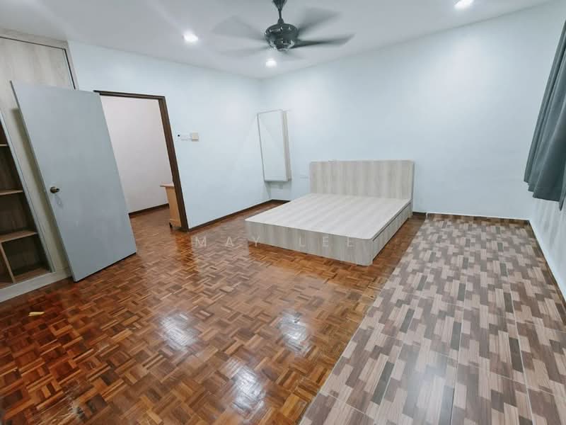 2-storey Terraced House for Sale in Bandar Selesa Jaya (Skudai) - May Lee - Bedroom - PropertyGuru.com.my