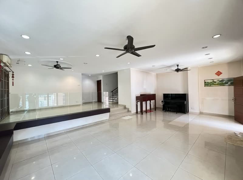 Rumah Berkembar untuk Dijual di Kota Damansara (Selangor) - Jeff Wong - Living Room - PropertyGuru.com.my