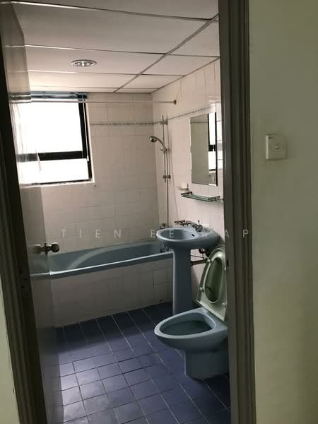 Condominium for Rent at Mont Kiara Pines - Tien Ee Yap - Bathroom - PropertyGuru.com.my