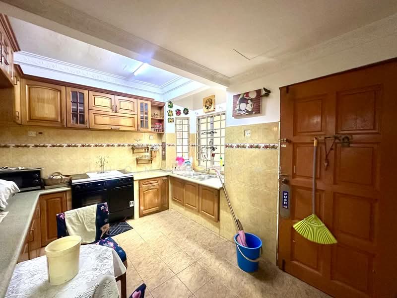 Rumah Teres untuk Dijual di Taman Samudra Teres (Batu Caves) - Luqman Zamri - Kitchen - PropertyGuru.com.my