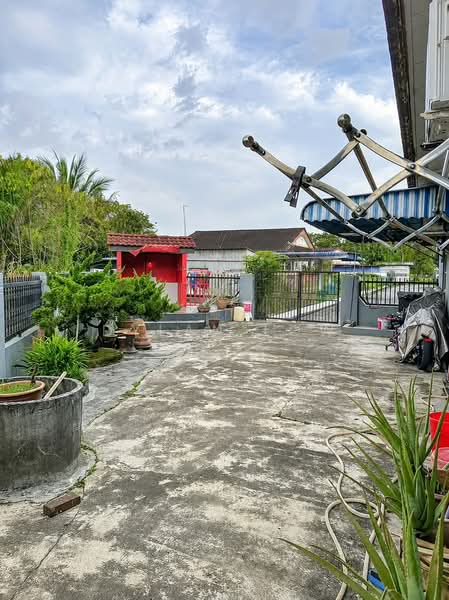 1-storey Terraced House for Sale in Bukit Mertajam (Penang) - Dylan Low - Exterior - PropertyGuru.com.my