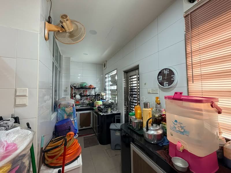 2-storey Terraced House for Sale in Mutiara Rini (Skudai) - Joseph Wong - Kitchen - PropertyGuru.com.my