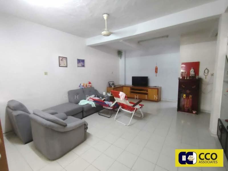 Rumah Teres 2-Tingkat untuk Dijual di Bercham (Ipoh) - Chris Chin - Living Room - PropertyGuru.com.my