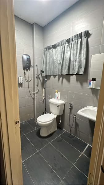 Terraced House for Sale in Taman Desa Karunmas (Balakong) - Anthony Foong - Bathroom - PropertyGuru.com.my