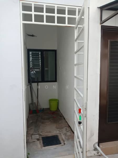 Shop / Office untuk Dijual di Puchong (Selangor) - Ng Hon Keong - Exterior - PropertyGuru.com.my