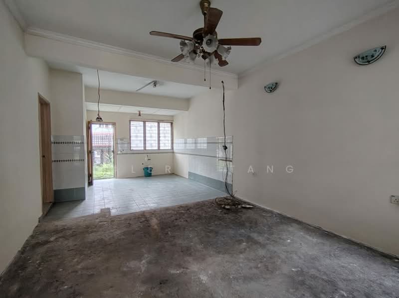 2-storey Terraced House for Sale in Usj 10 (Subang Jaya) - Valerie Tang - Kitchen - PropertyGuru.com.my