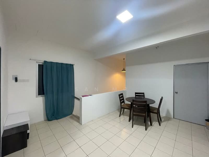 Townhouse for Rent in Taman Awani Bangi (Bangi) - San MC - Dining Room - PropertyGuru.com.my