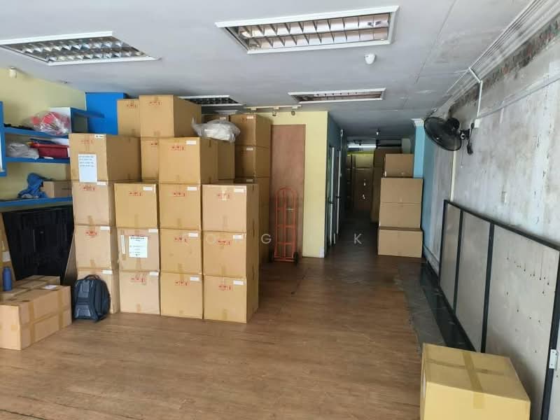 Shop for Rent in Taman Johor Jaya (Johor Bahru) - Fong Lik - Interior - PropertyGuru.com.my