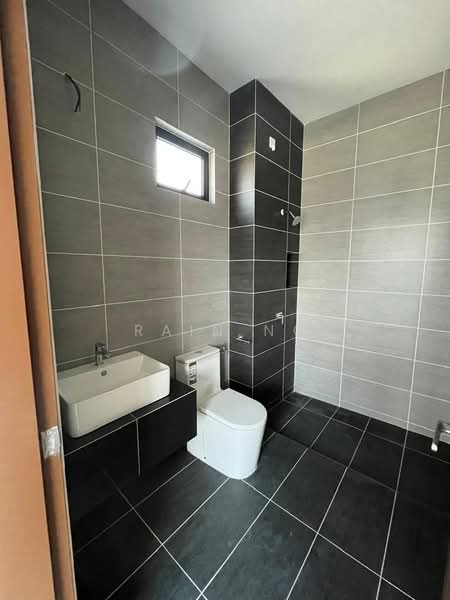 Rumah Teres 2-Tingkat untuk Dijual di Johor Bahru (Johor) - Rain Ng - Bathroom - PropertyGuru.com.my