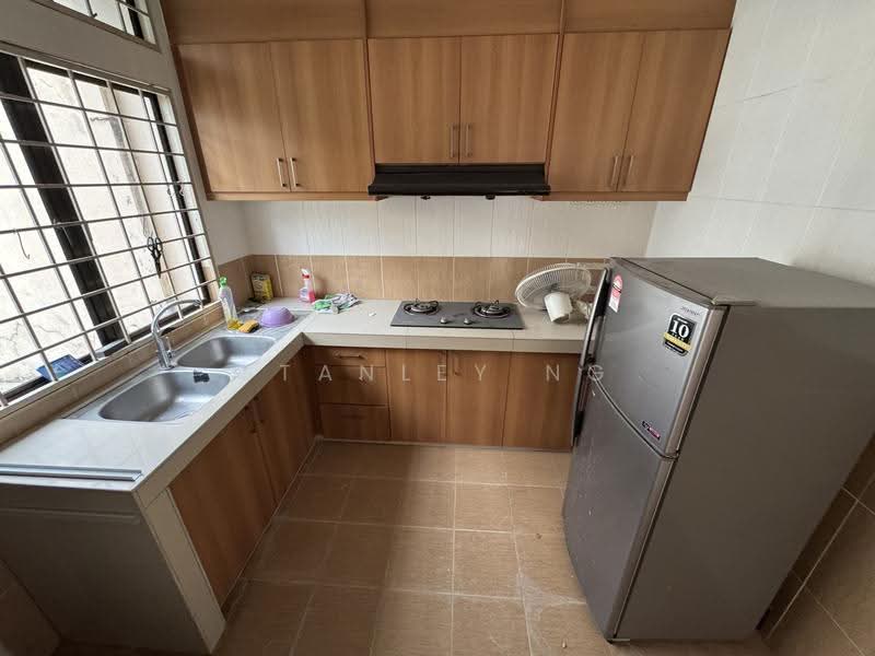 Rumah Teres 2-Tingkat untuk Dijual di SS17 (Subang Jaya) - Stanley Ng - Kitchen - PropertyGuru.com.my