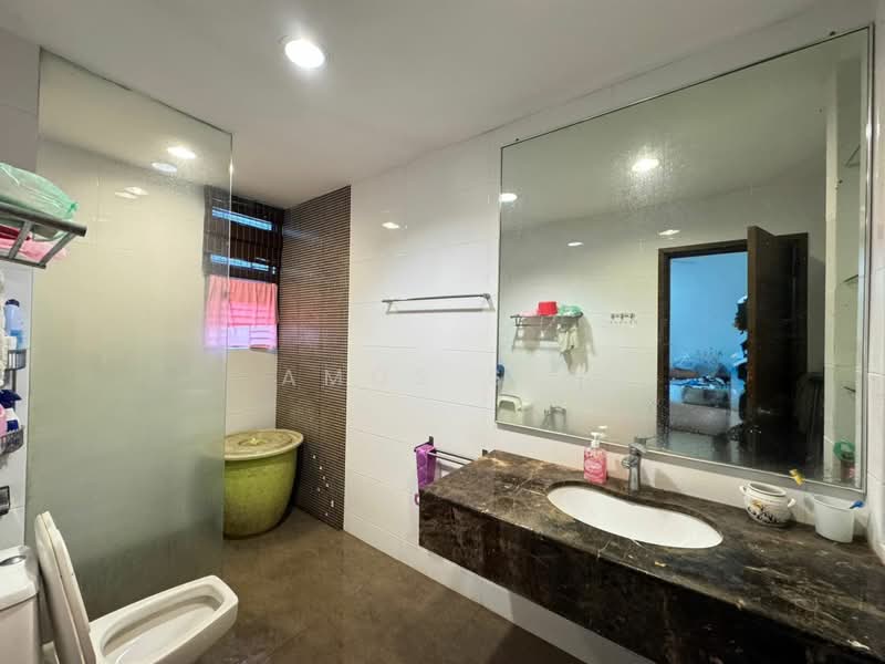 Rumah Teres 2-Tingkat untuk Dijual di Jelutong (Penang) - Amos Sin - Bathroom - PropertyGuru.com.my