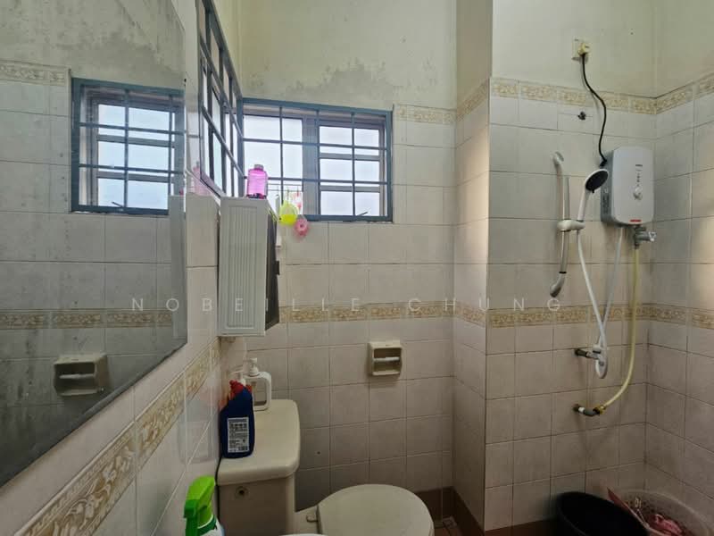 Rumah Teres 2-Tingkat untuk Dijual di Putra Heights (Subang Jaya) - Nobeille Chung - Bathroom - PropertyGuru.com.my