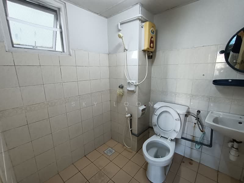 Kondominium untuk Disewa di Pantai Hillpark 2 - Sky Loong - Bathroom - PropertyGuru.com.my
