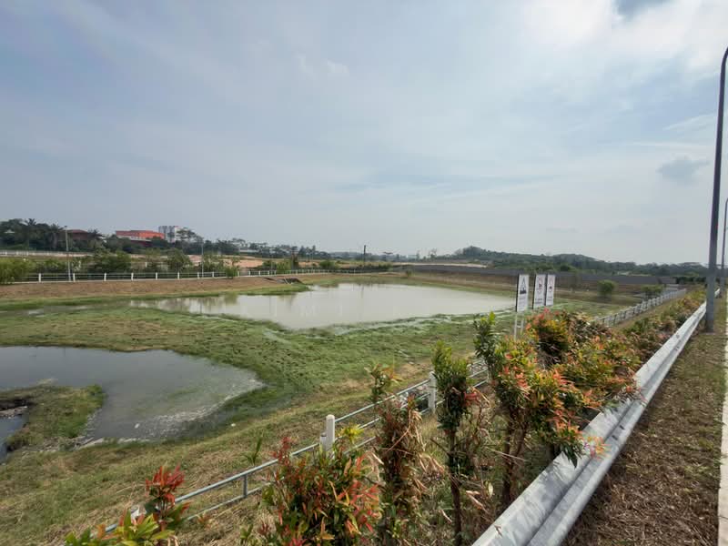 Semi-Detached House for Sale in Setia Tropika (Johor Bahru) - Kimi Kiu - Exterior - PropertyGuru.com.my