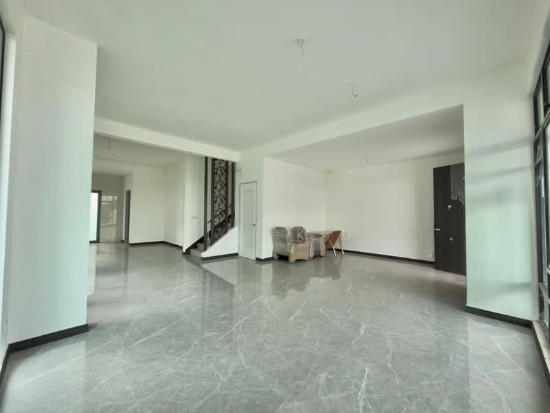 Semi-Detached House for Sale in Setia Tropika (Johor Bahru) - Kimi Kiu - Living Room - PropertyGuru.com.my