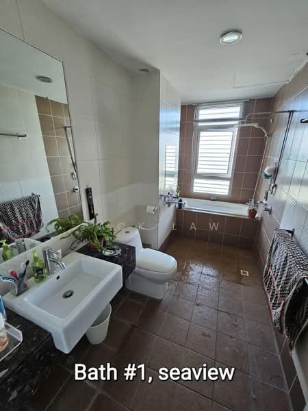 Condominium for Rent at 10 Island Resort - Jack Law - Bathroom - PropertyGuru.com.my