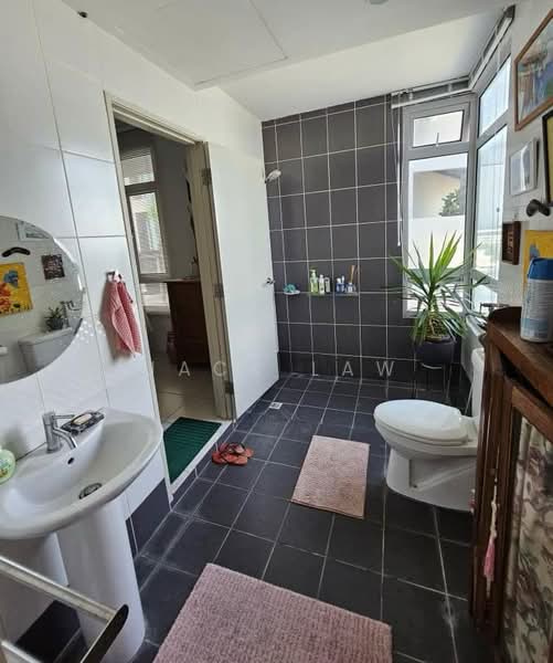 Condominium for Rent at 10 Island Resort - Jack Law - Bathroom - PropertyGuru.com.my